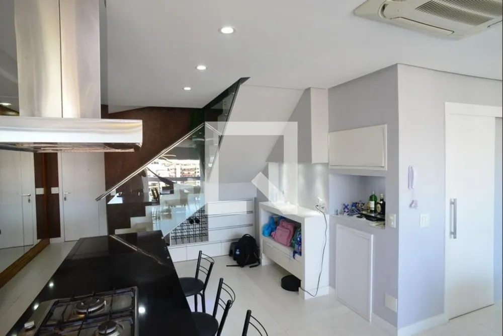 Cobertura, 3 quartos, 230 m² - Foto 4