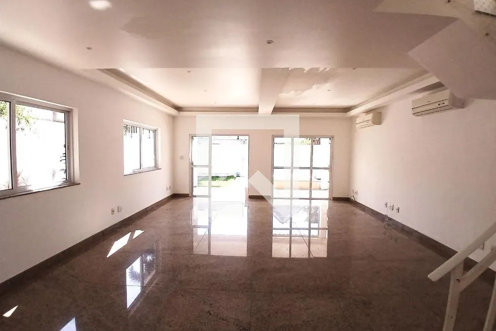 Casa, 5 quartos, 260 m² - Foto 1