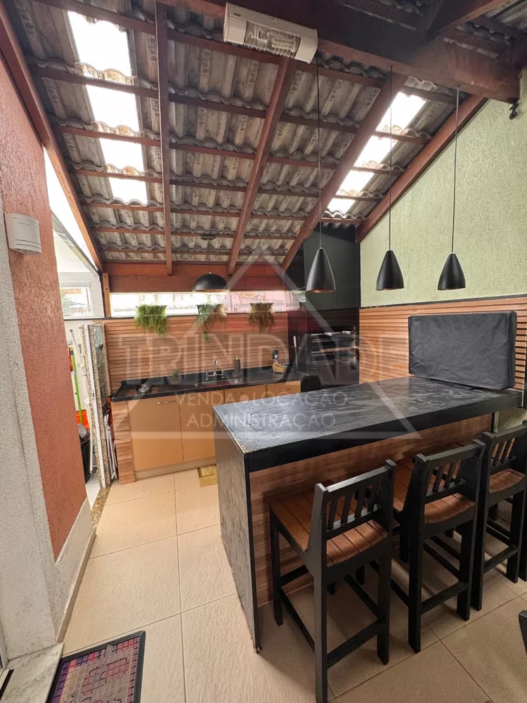 Casa, 3 quartos, 168 m² - Foto 2