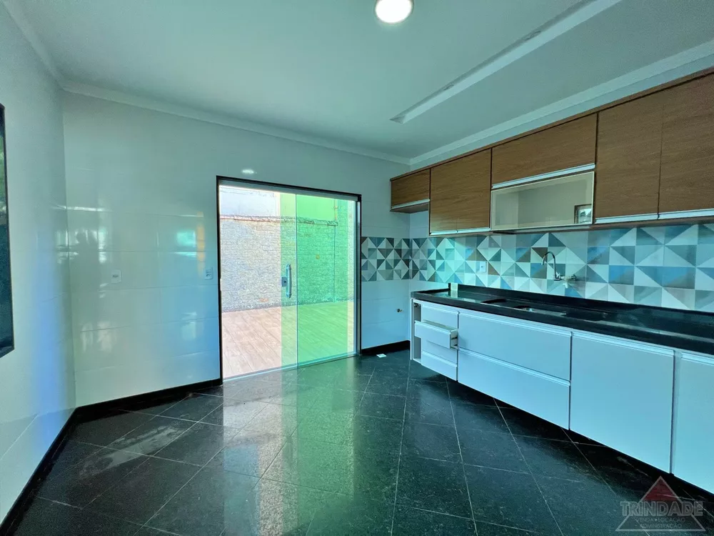 Casa à venda com 5 quartos, 350m² - Foto 13