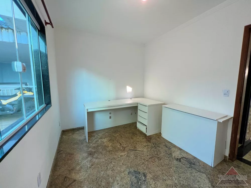 Casa à venda com 5 quartos, 350m² - Foto 17