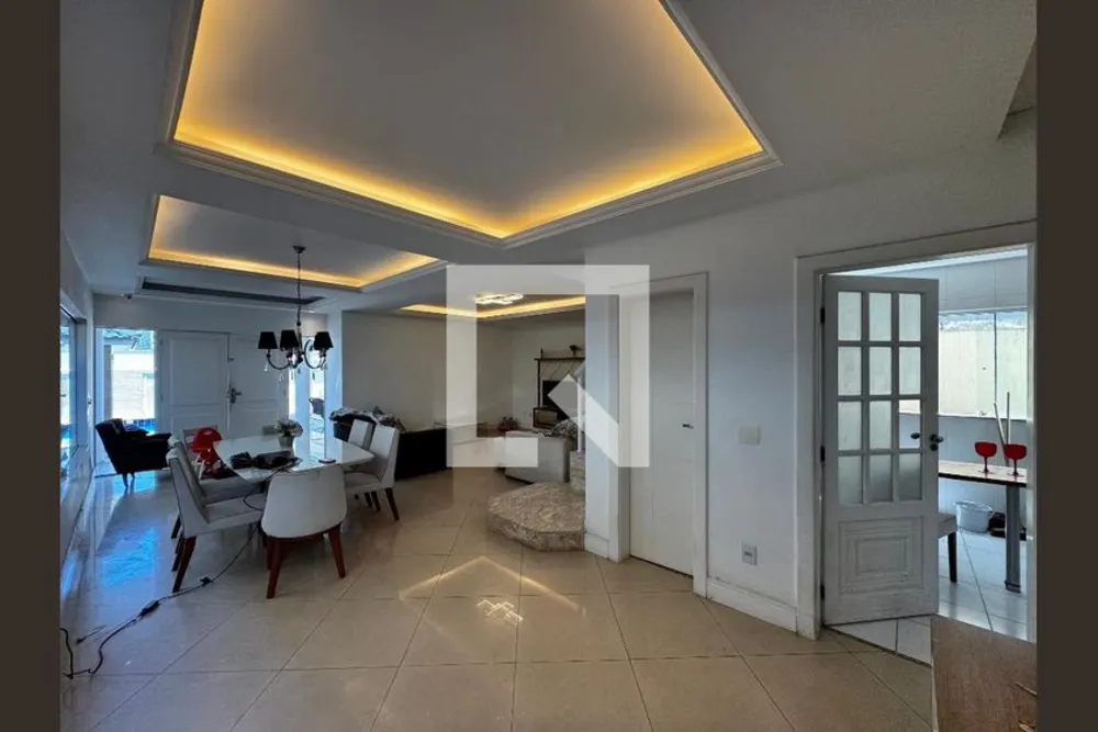 Casa, 5 quartos, 290 m² - Foto 1