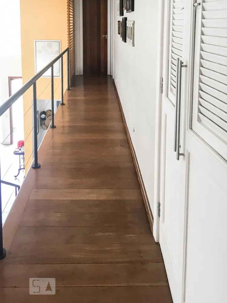 Casa, 5 quartos, 258 m² - Foto 1