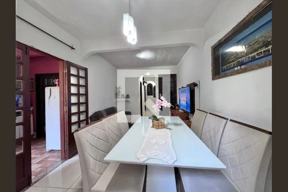 Casa, 4 quartos, 215 m² - Foto 2