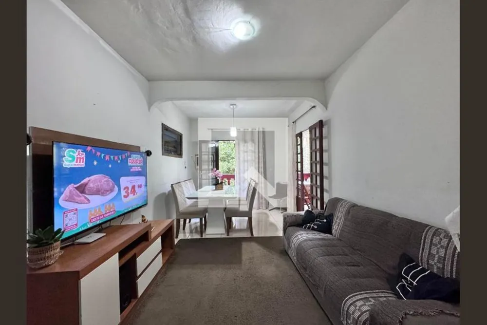 Casa, 4 quartos, 215 m² - Foto 1