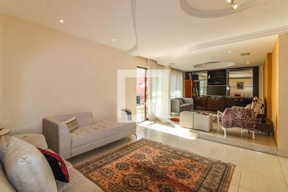 Cobertura, 3 quartos, 205 m² - Foto 2