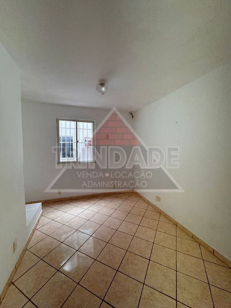 Casa, 2 quartos, 240 m² - Foto 2