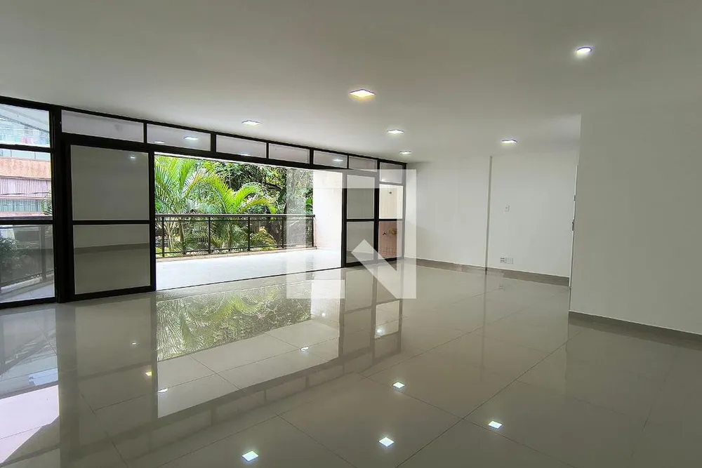 Apartamento, 3 quartos, 181 m² - Foto 1