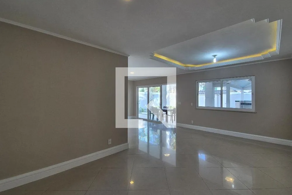 Casa, 4 quartos, 297 m² - Foto 1