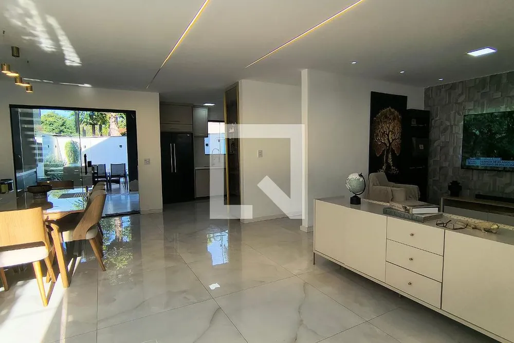 Casa, 3 quartos, 240 m² - Foto 1