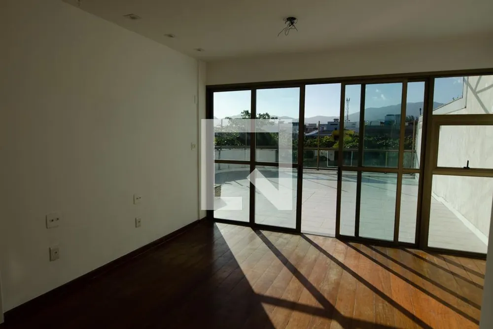 Cobertura, 3 quartos, 217 m² - Foto 4