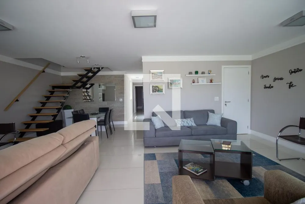 Cobertura, 3 quartos, 243 m² - Foto 3
