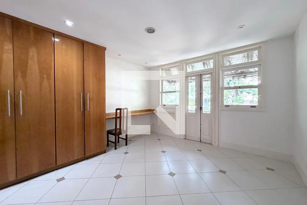 Casa, 3 quartos, 220 m² - Foto 27