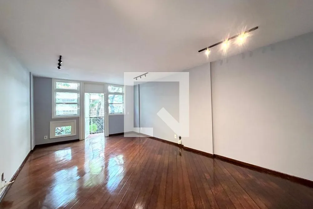 Casa, 3 quartos, 220 m² - Foto 1