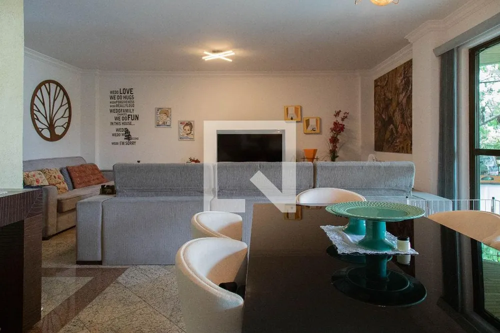 Apartamento, 3 quartos, 189 m² - Foto 2