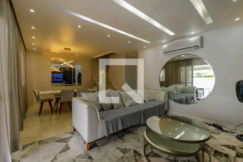 Casa, 4 quartos, 220 m² - Foto 1