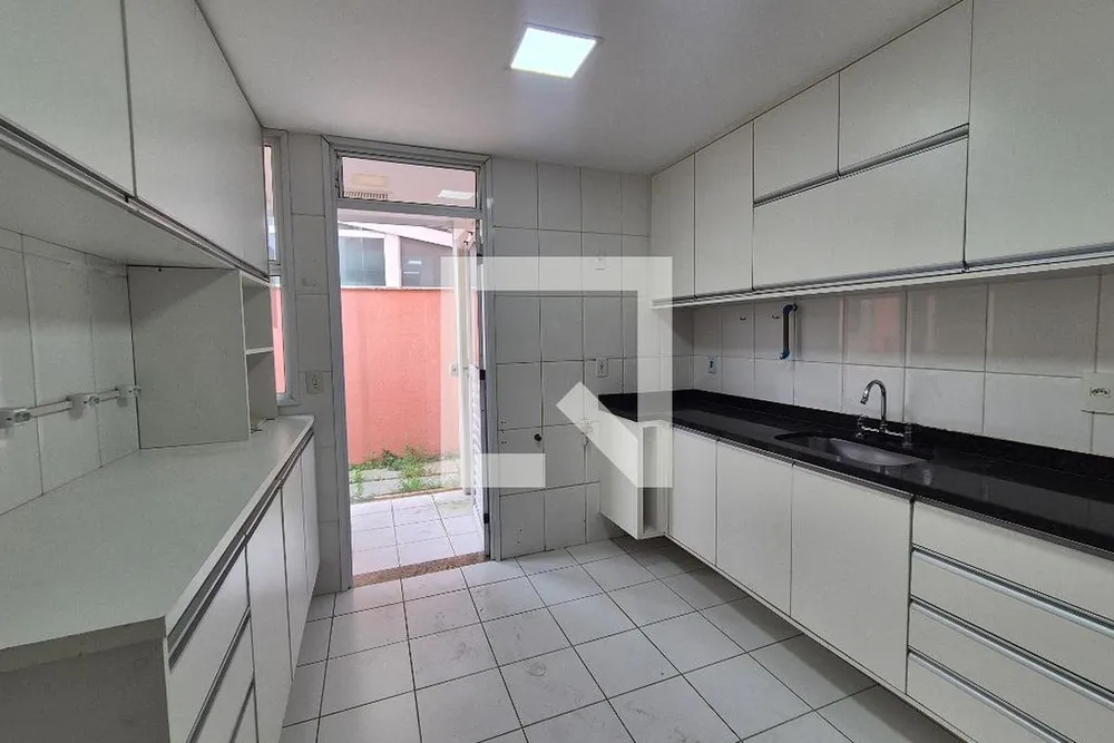 Casa, 4 quartos, 122 m² - Foto 1