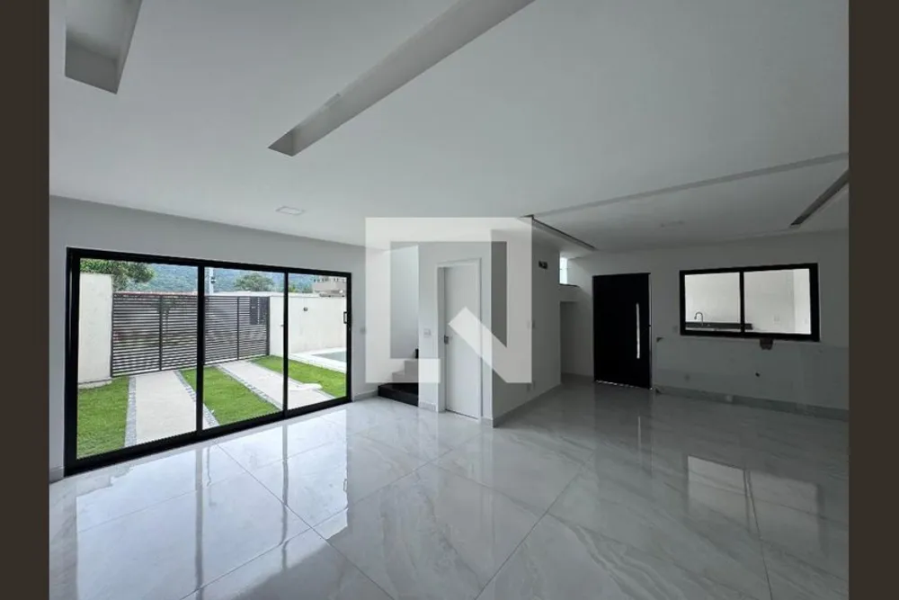 Apartamento, 3 quartos, 240 m² - Foto 1
