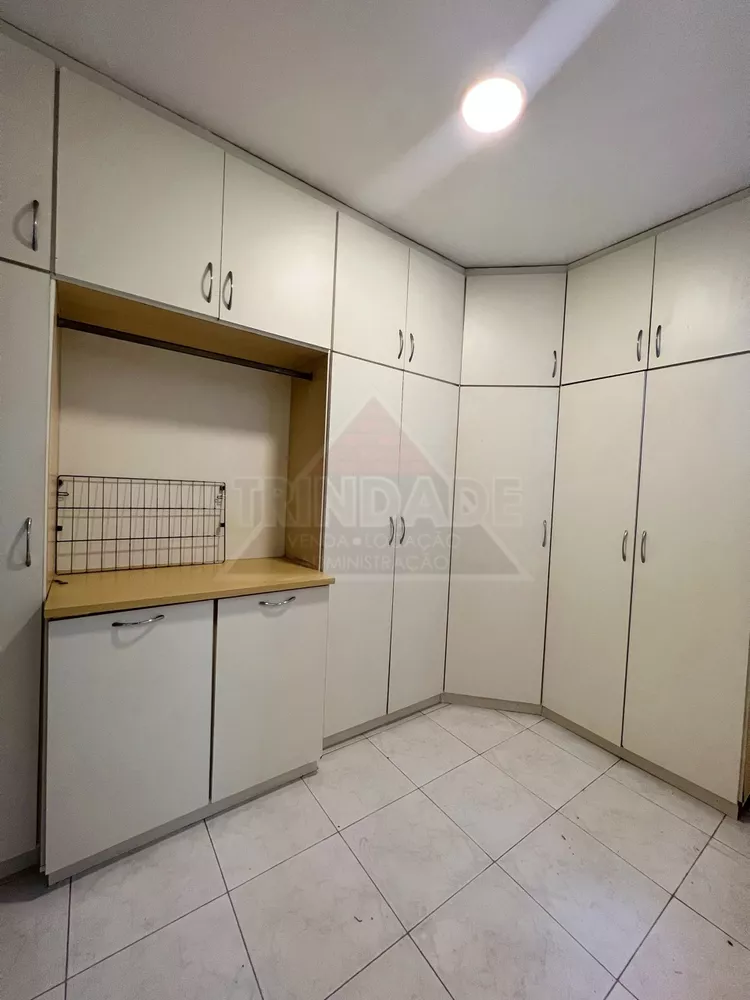 Apartamento, 3 quartos, 190 m² - Foto 3