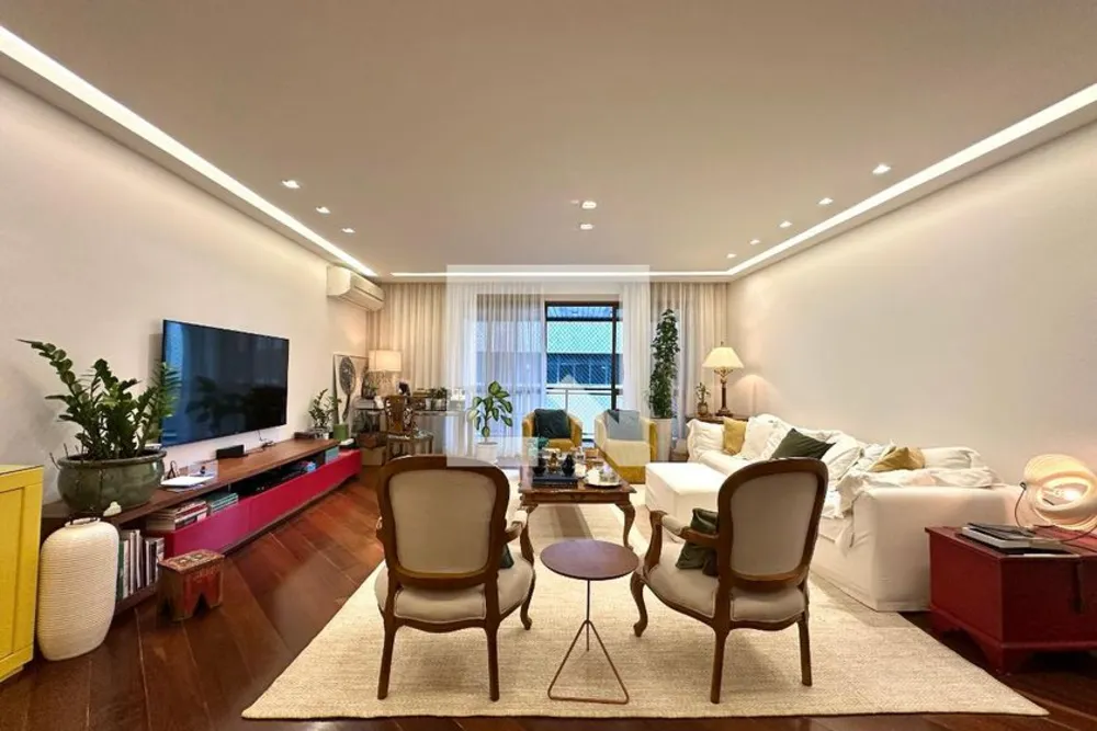Apartamento, 3 quartos, 250 m² - Foto 2