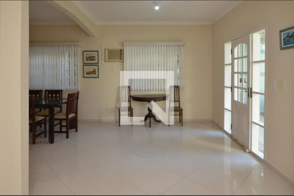Casa, 6 quartos, 160 m² - Foto 4