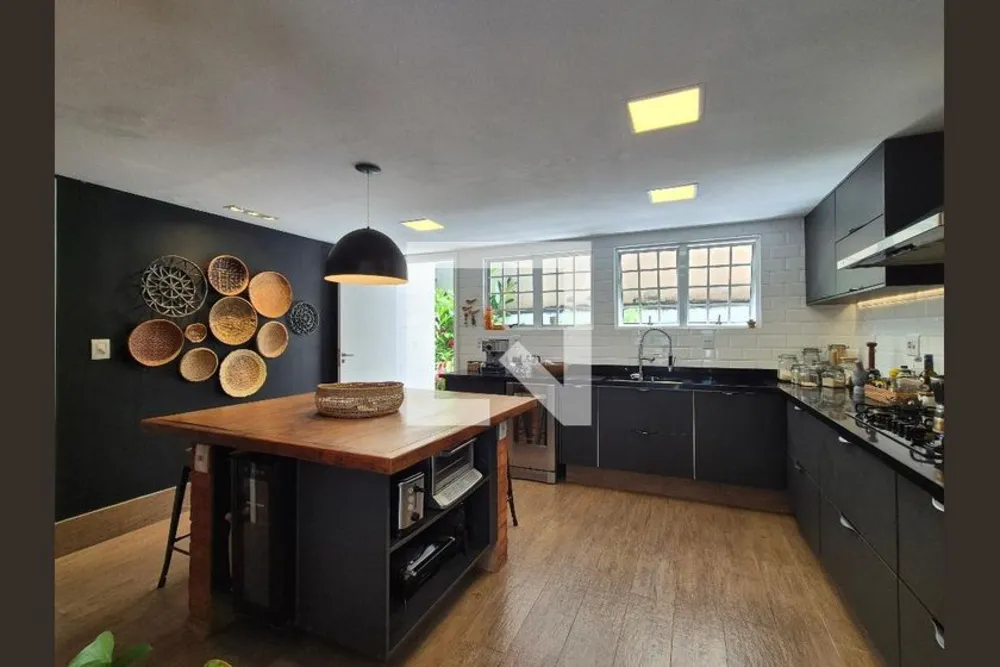 Casa, 4 quartos, 240 m² - Foto 91