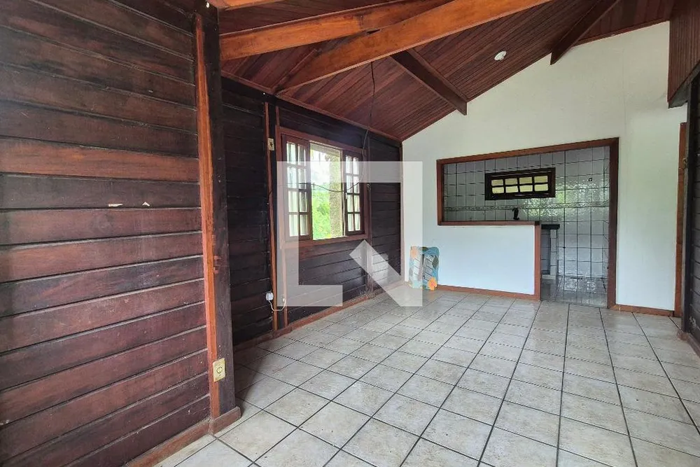 Casa, 2 quartos, 200 m² - Foto 1