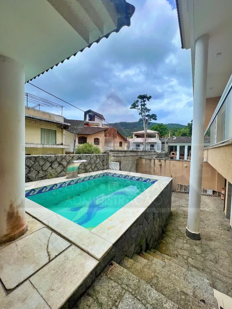 Casa, 4 quartos, 380 m² - Foto 1