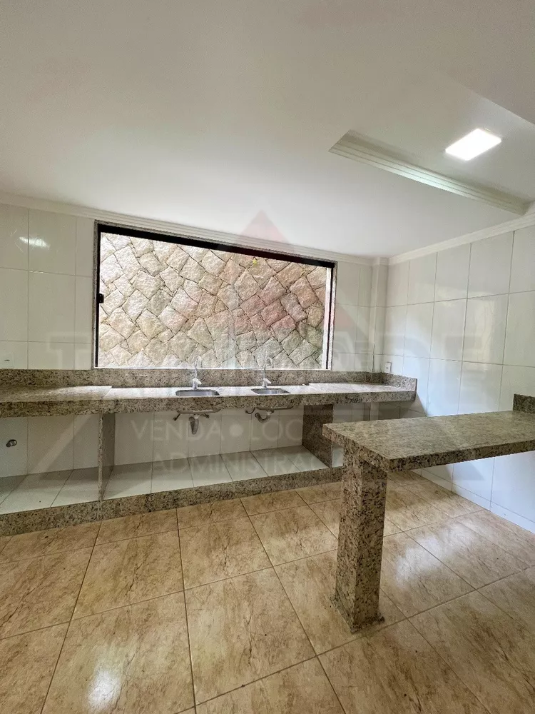 Casa, 4 quartos, 380 m² - Foto 8