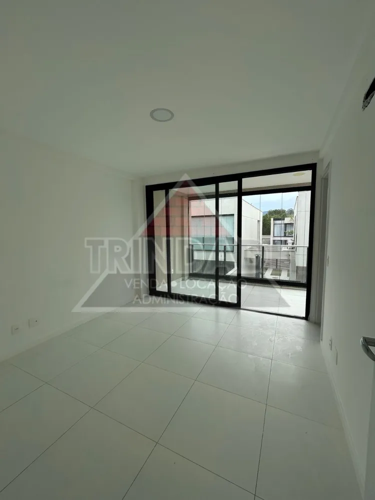 Casa, 3 quartos, 244 m² - Foto 4