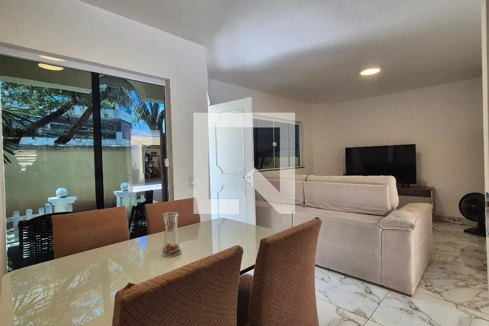 Casa, 4 quartos, 196 m² - Foto 1