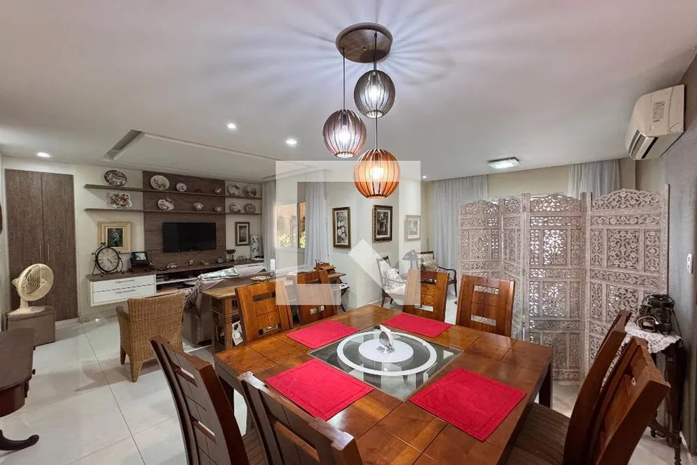 Casa, 4 quartos, 270 m² - Foto 1