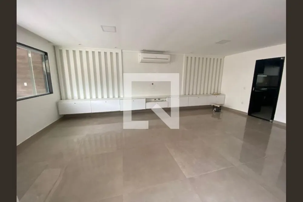 Casa, 6 quartos, 200 m² - Foto 1