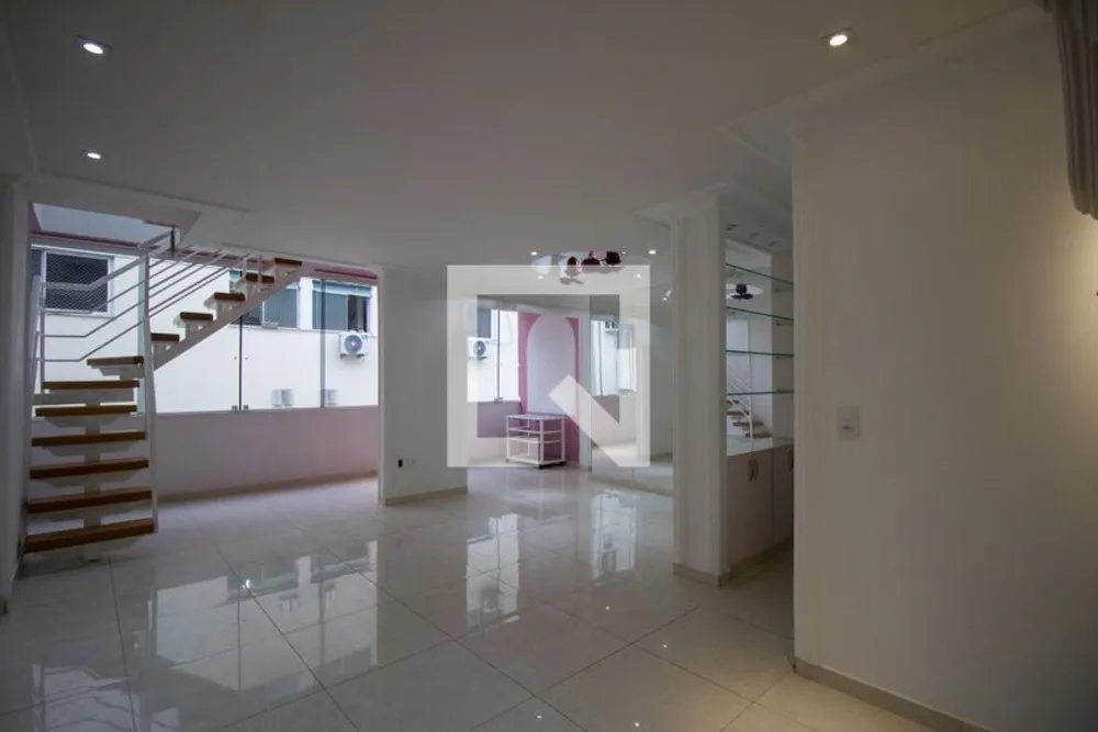 Apartamento, 3 quartos, 220 m² - Foto 1
