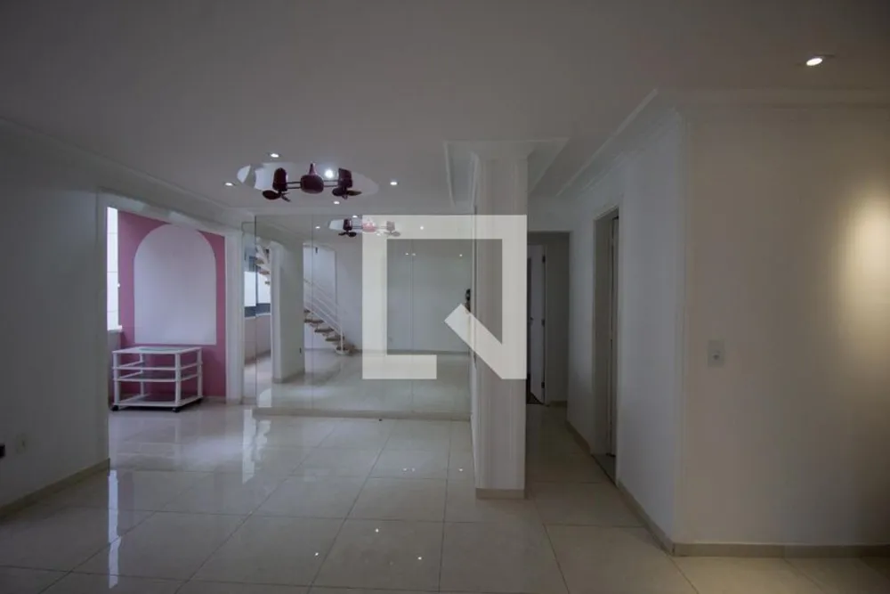 Apartamento, 3 quartos, 220 m² - Foto 2
