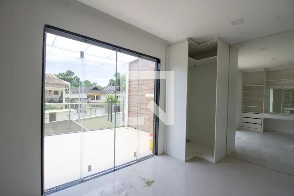 Casa, 6 quartos, 240 m² - Foto 19