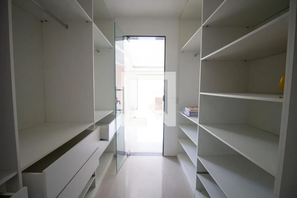 Casa, 6 quartos, 240 m² - Foto 33