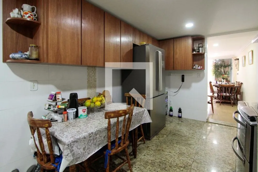 Casa, 4 quartos, 300 m² - Foto 31