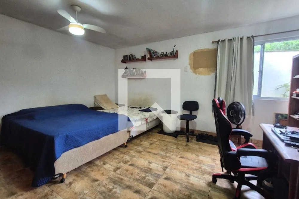 Casa, 3 quartos, 200 m² - Foto 1