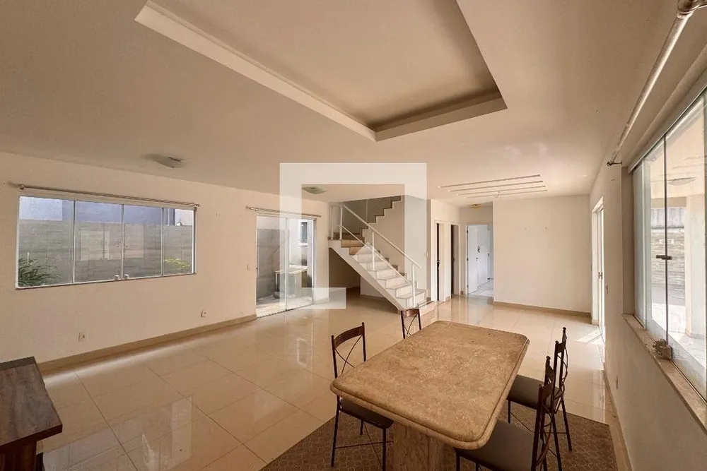 Casa, 4 quartos, 300 m² - Foto 1
