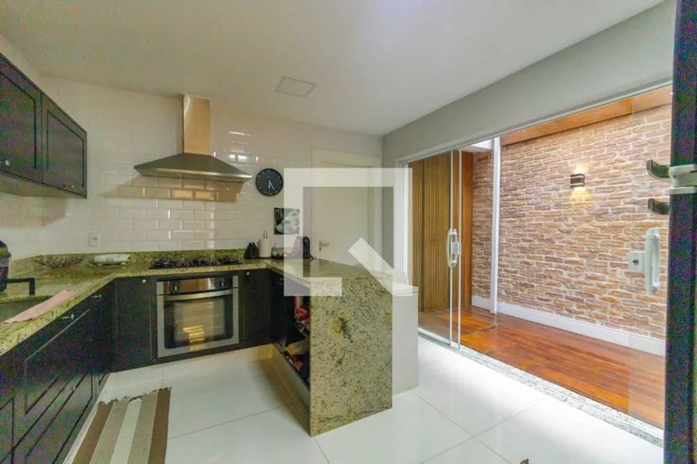 Casa, 4 quartos, 240 m² - Foto 29