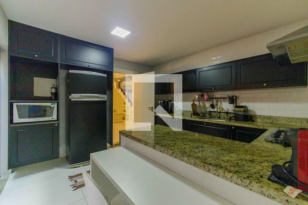 Casa, 4 quartos, 240 m² - Foto 30