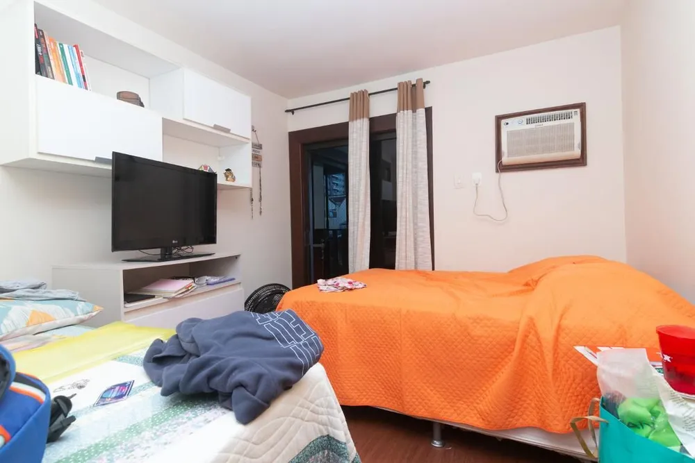 Casa, 4 quartos, 258 m² - Foto 35