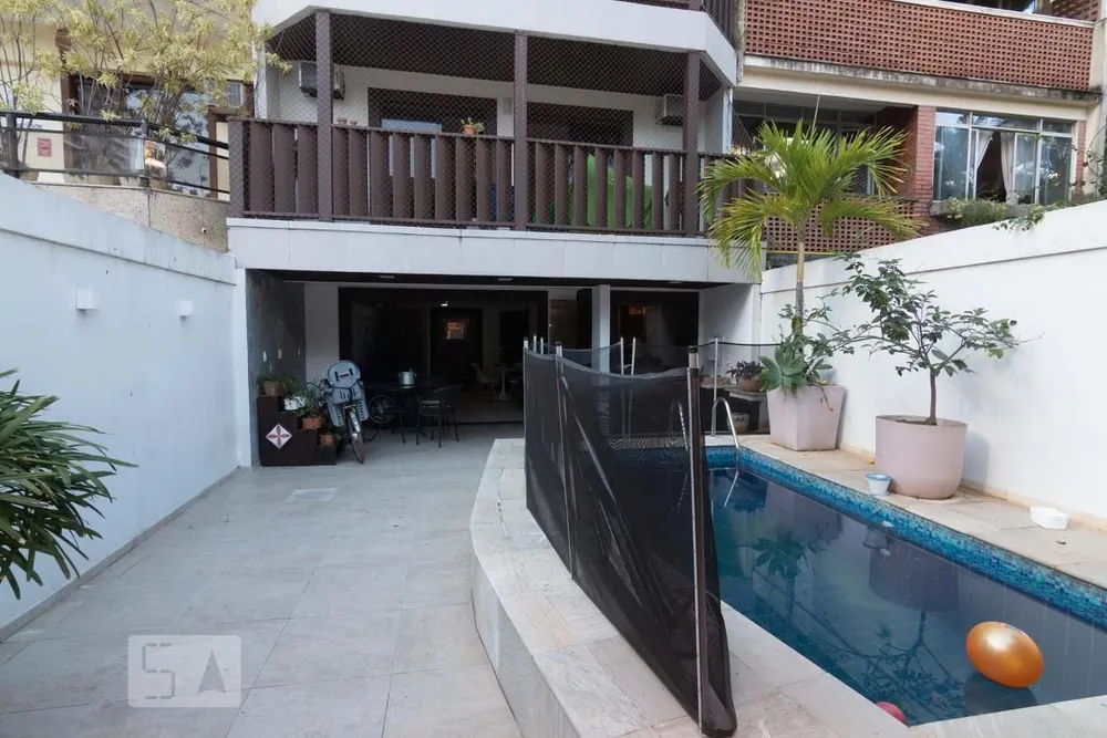 Casa, 4 quartos, 258 m² - Foto 25