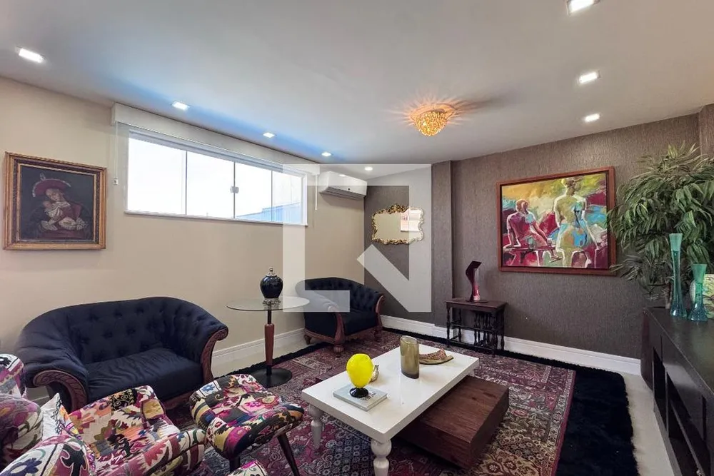 Cobertura, 3 quartos, 240 m² - Foto 4