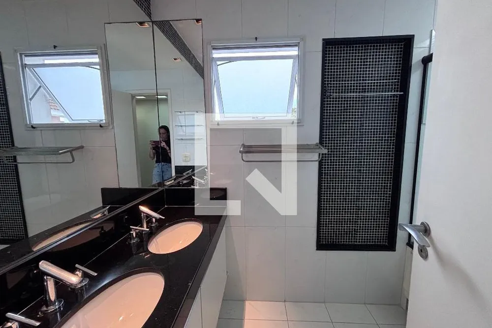 Casa, 4 quartos, 240 m² - Foto 42