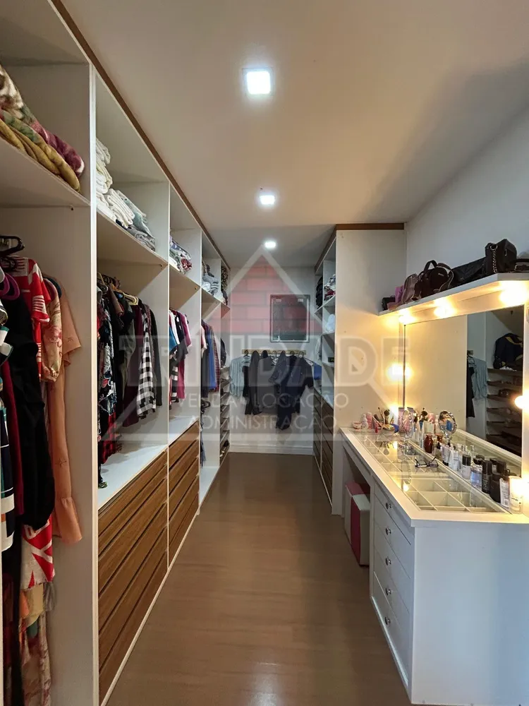 Casa, 5 quartos, 250 m² - Foto 58
