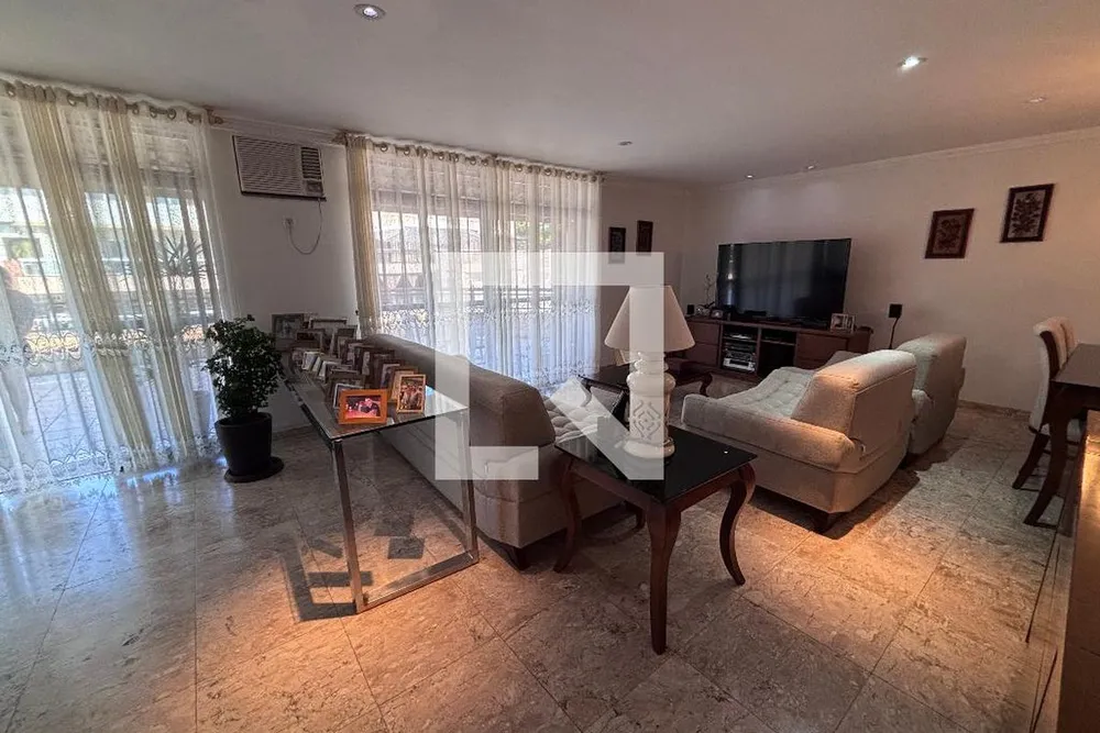 Cobertura, 3 quartos, 221 m² - Foto 2