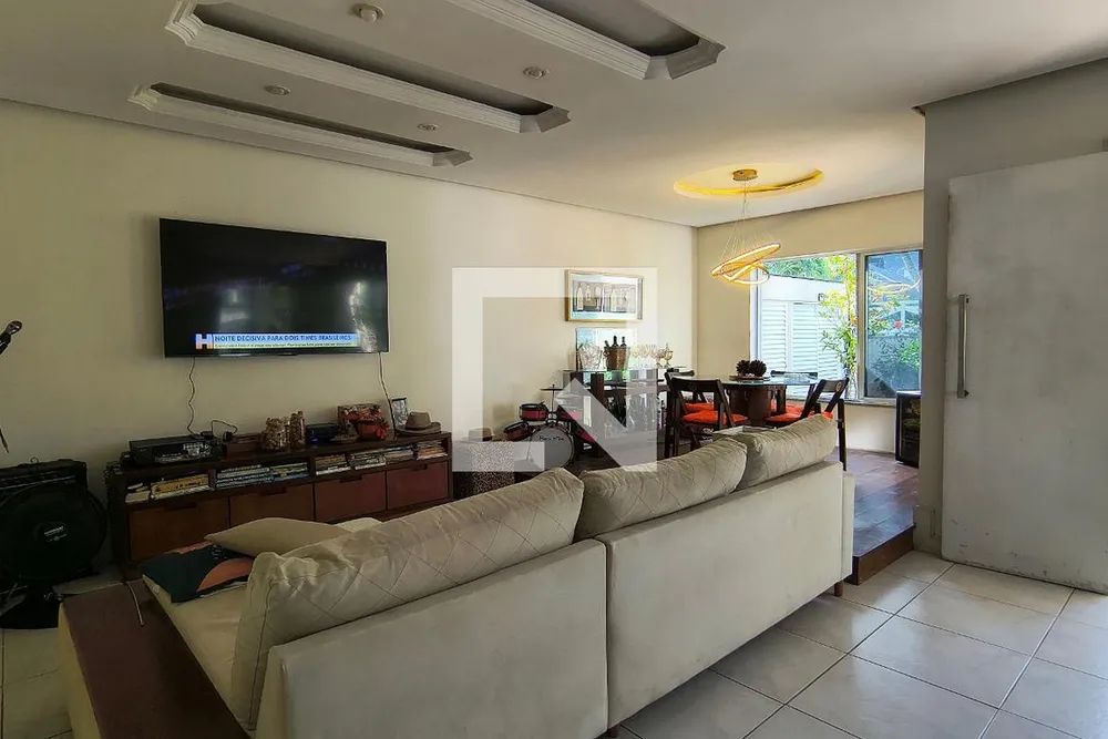 Casa, 3 quartos, 289 m² - Foto 1