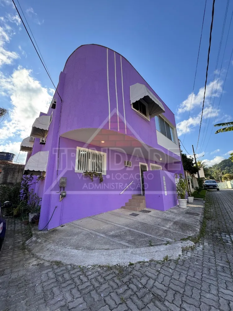 Casa, 4 quartos, 180 m² - Foto 1